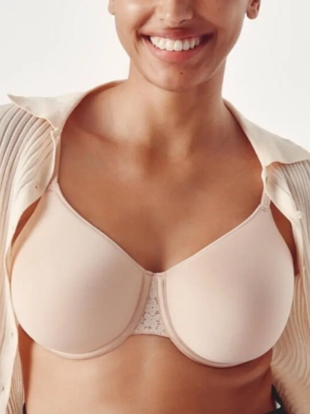 Chantelle Norah Comfort Spacer T-shirt Bra, 38DDDD.